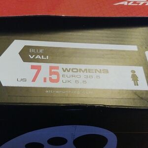 Altra Women's Vali Shoes in Blue